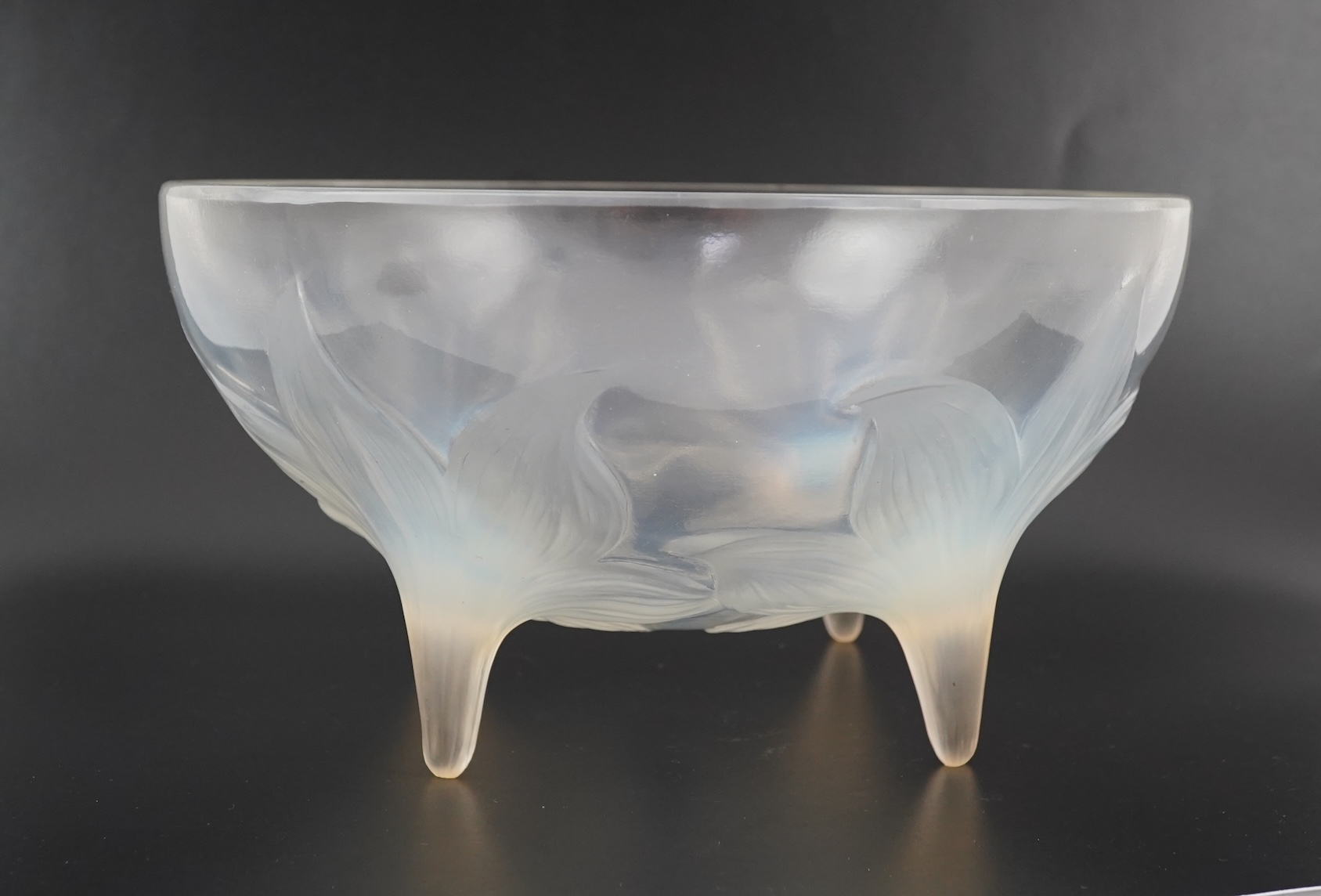 René Lalique: A 'Lys' opalescent footed glass bowl